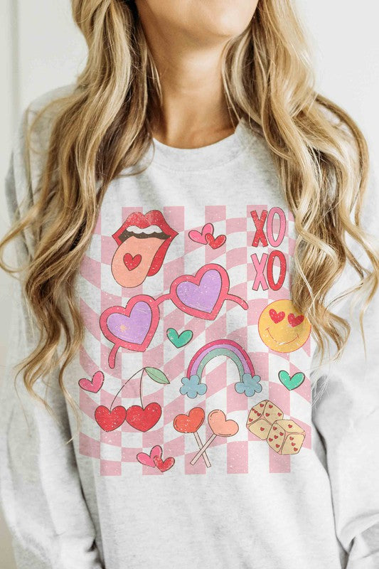 CHECKERED VALENTINE VIBES GRAPHIC SWEATSHIRT