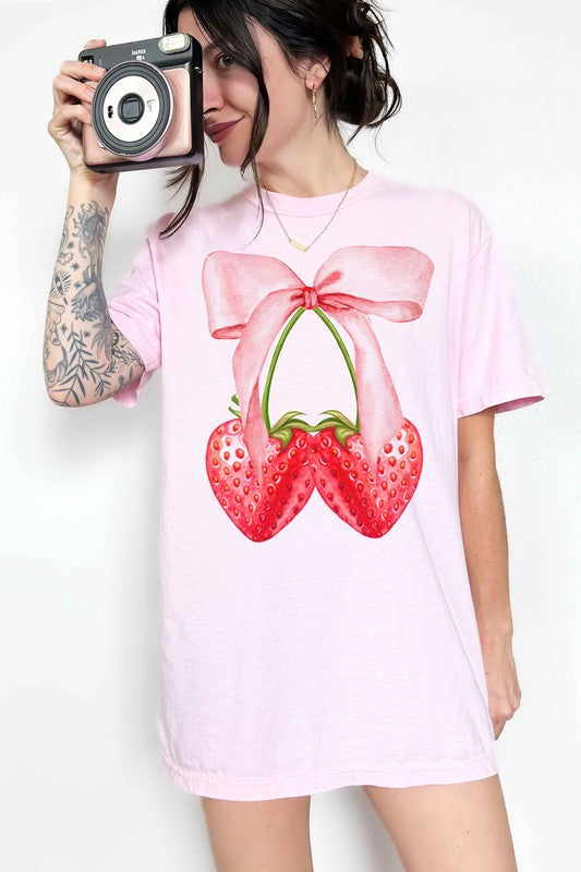 COQUETTE STRAWBERRY RIBBON BOW GRAPHIC TEE